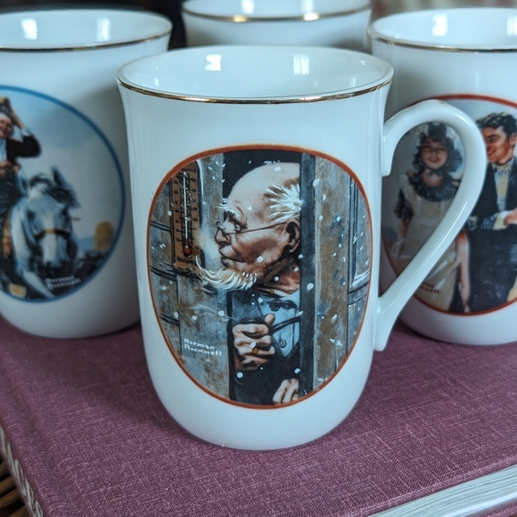 Set of 4 Vintage Norman Rockwell 8 oz mugs - Picture 4 of 6